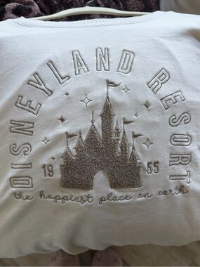 Disneyland Resort Embroidered Castle Oversized Sweatshirt Cream 2X